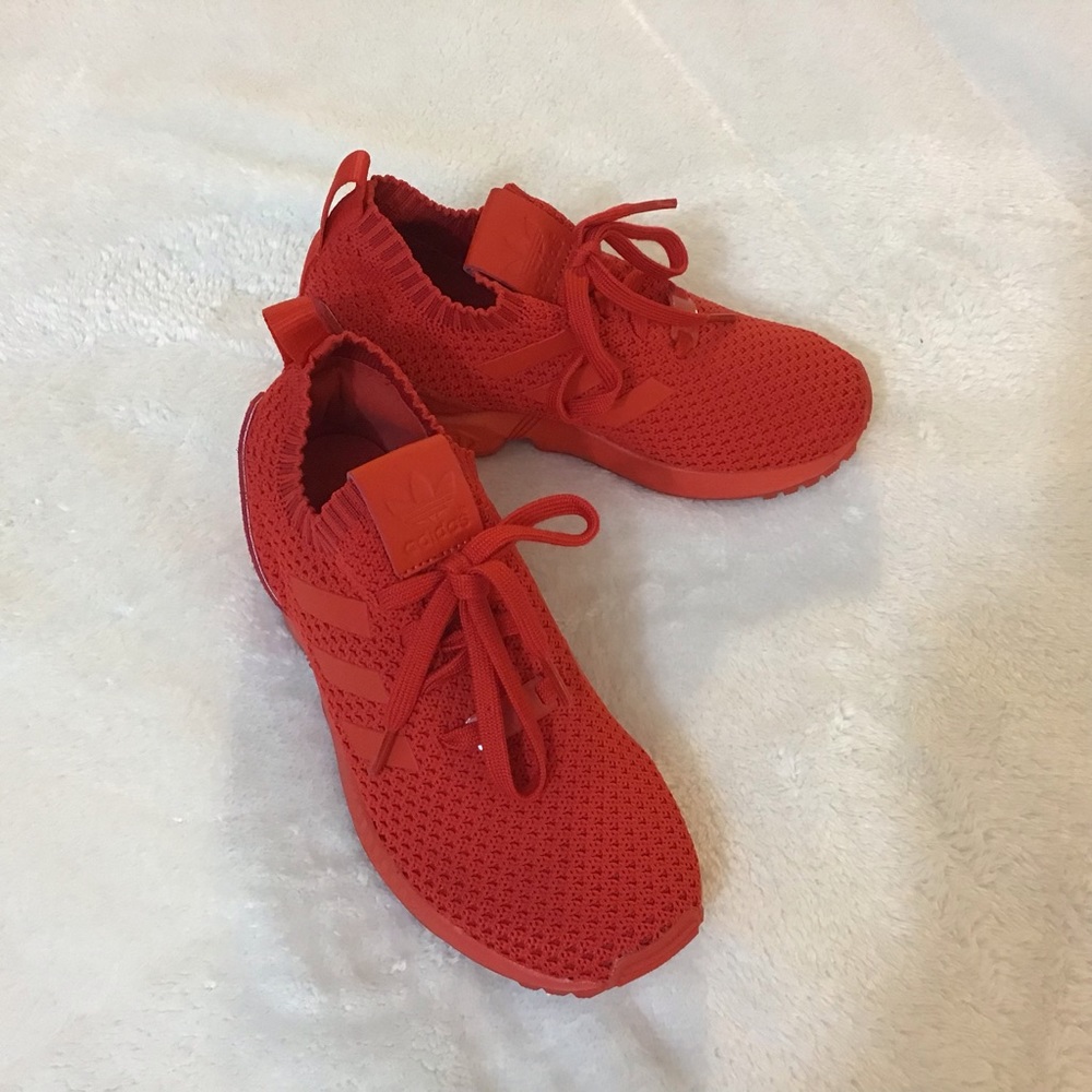 Tennis Adidas usado una sola vez $45